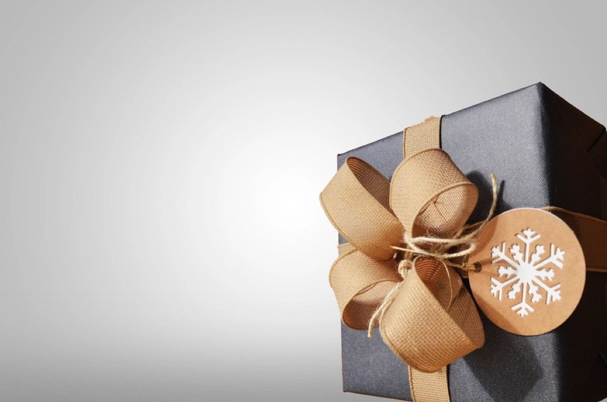 Caja de regalo con moño