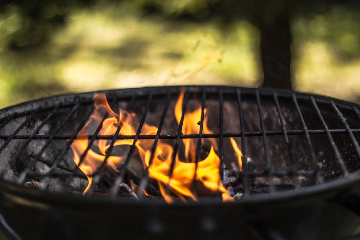Parrilla portátil de hierro