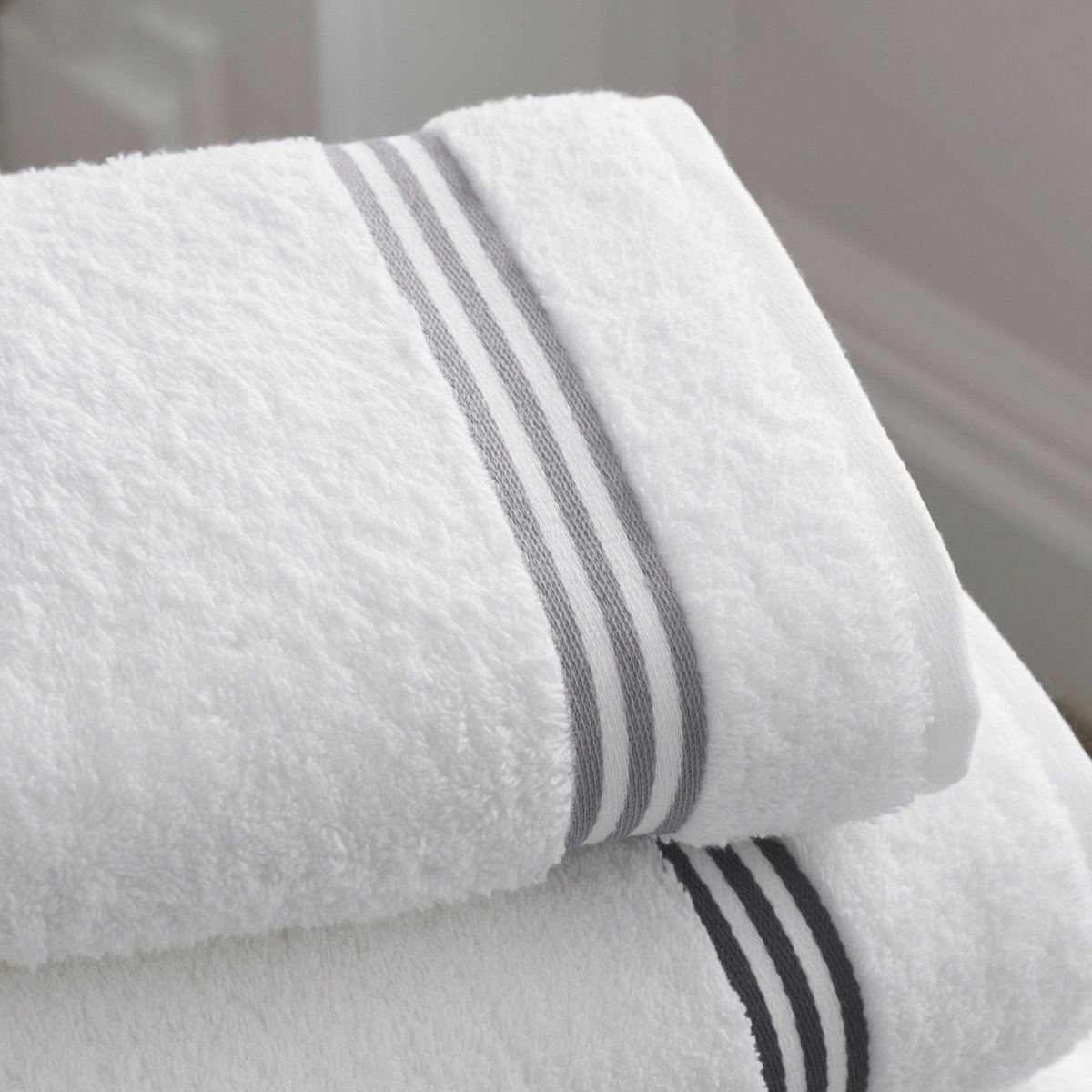 Toallón blanco premium 90x150